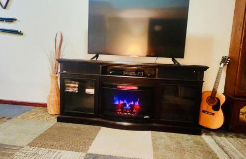 Sleeps 12! Main Level Primary Suite-Beautiful Backyard Oasis - Photo 31