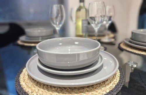 Free Parking Large Balcony Central Location - Foto 10