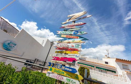 First Row Beach Villa - Photo 73