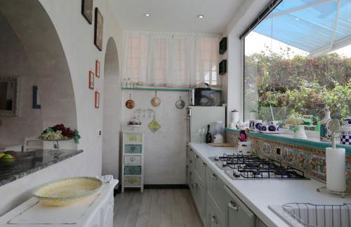 Villa con giardino a pochi passi dal mare - Foto 3