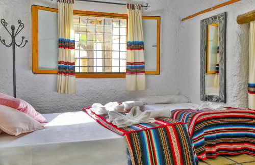 Cuevas El Moral - Foto 33