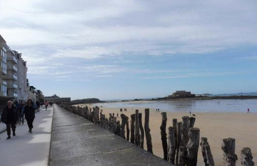 Maison Saint-Coulomb - Foto 16