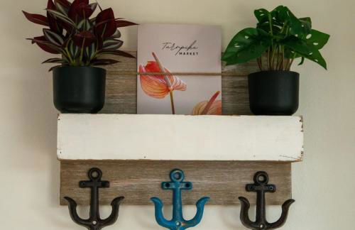 Lakeview Getaway with Hot Tub - Foto 12