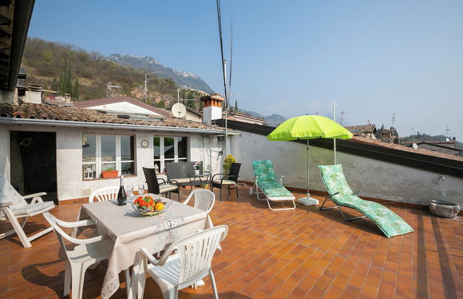 Angela -terrace & Beautiful View Lake - Foto 1