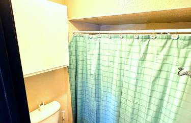 Super Cozy 4 Bedroom - Sleeps 10 Great for families and professionals - Foto 21