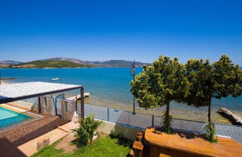 Salty Breeze - Photo 4