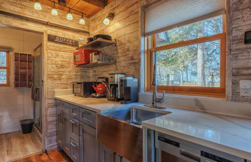 Hear the waves of Lake MI from Hot Tub - Dog Friendly - Foto 2