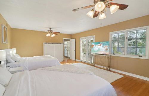 Entire Private Home with 5 Bedrooms 4 Bathrooms, 3-Acres Estate, 3000 sqft, near Winery in Fallbrook, Available Now - Foto 25