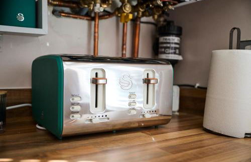 Cherish Stays spacious & amazing 3 Bed House in Hayes & Heathrow - Foto 18