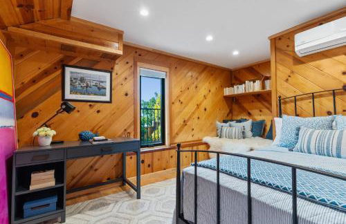 Serene Oceanview Escape with Expansive Deck home - Foto 35