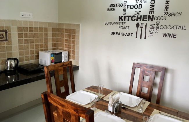 Monarch suites - Photo 24