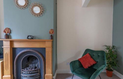 Milton Stays - Cosy 2 Bed House, 2 Floors, 15 min Walk to City Center, for up to 6 - Period Features, Cottage Style, Fireplace, Superfast Wi-Fi, Private Garden, Free On Street Parking - Foto 5