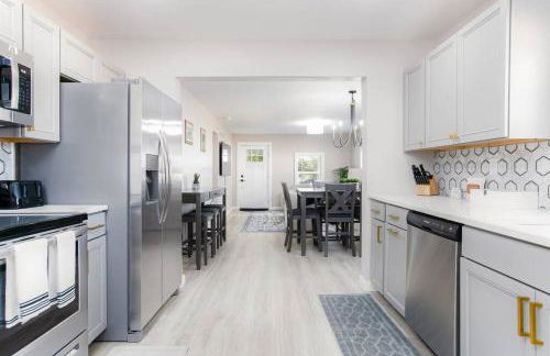 Cozy 2-Bedroom Home Near Notre Dame - Perfect for Game Day Weekend - Foto 25