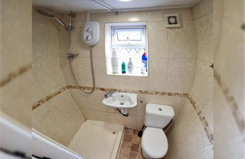 3 Bedroom House Ideal for Work Family Short or Long Term Stays Easy Access to Manchester Oldham Halifax Bury - Foto 30