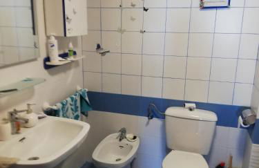 IDEALLY located on BEACH - Foto 16