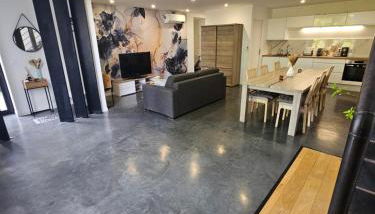 *le hangar du Paradis * - Foto 2