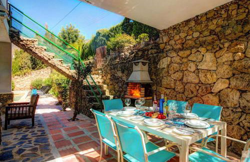 Villa Alqueria by Villa Plus - Photo 11