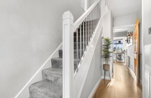 Peaceful 3-BR Home-Driveway, Sky-TV-Free WiFi - Foto 32