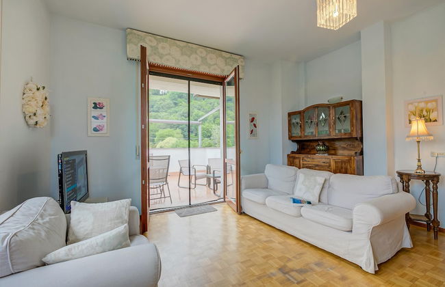 Connie s Apartment in Monvalle - Photo 40