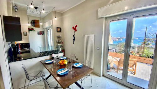 Terrazza su Genova - 300sqm Rooftop Penthouse w Sea & City Views - Close to Aquarium - Foto 3, Garden view, stove, pet friendly