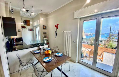 Terrazza su Genova - 300sqm Rooftop Penthouse w Sea & City Views - Close to Aquarium - Foto 3