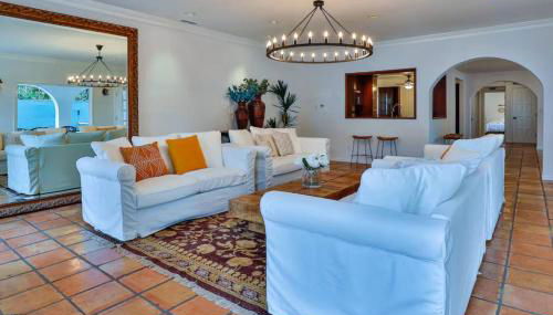 Sherman Oaks Tennis Estate with Pool + Spa - Foto 5