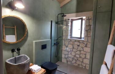 Elaiopetra Kefalonia - Stonehouse Hideaway with pool - Modern Luxury with Serene Sea and Mountain Views - Foto 13