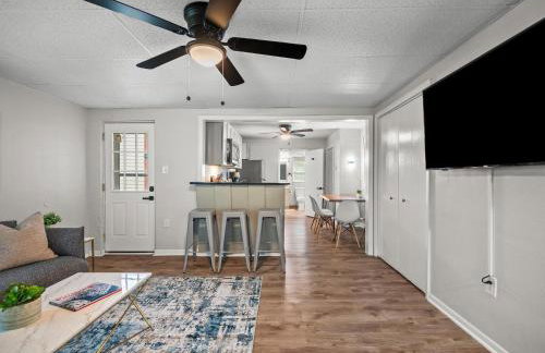 Bloomfield, Pittsburgh Bright and Spacious TWO Bedroom Apt with Free Parking - Foto 5