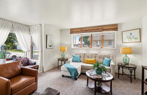 Cozy Downtown Cottage Near Beach and Pier - Foto 4