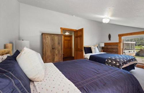 Historic Alpine Lodge Rental near Jackson Hole, Wyoming - Photo 50