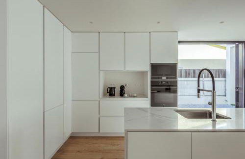 SereneScape Villa - Fernão Ferro - Foto 14