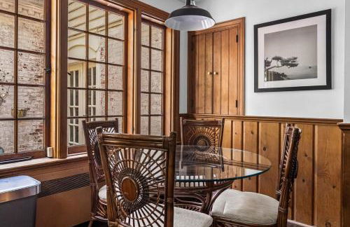 7BR Historic Estate Private Yard Near DC and Old Town - Vassar - Foto 24