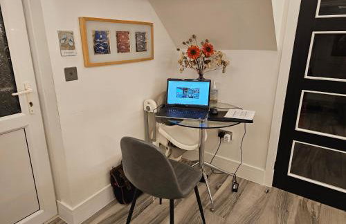 Seaview Home with Private Garden, BBQ, Decking & Fire Pit - Foto 14