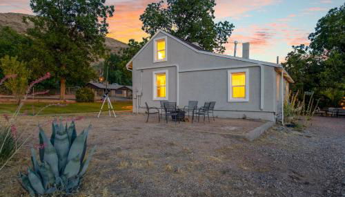 Cozy Zion farmhouse, cool or hot swim spa, fireplace & firepit - Foto 5