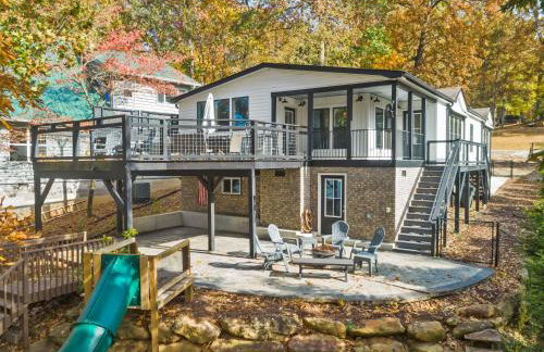 Hartwell Haus with Dock & Playground home - Foto 4