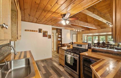 Linville Gorge Cottage with Hot Tub - Photo 18