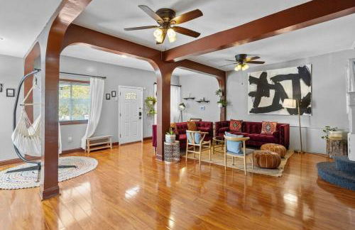 7BR 7BA Big House 1 block from Tropicana and Beach - Foto 1