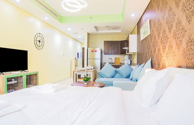 Studio Apartment in Hercules Tower - Photo 2