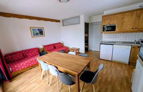 Appartement 4 pièces pour 6-8 personnes, 2 chambres, 1 cabine, 2 canapés-lit double dans le salon, au pied des pistes et piscine l'été, wifi fibre - Foto 59