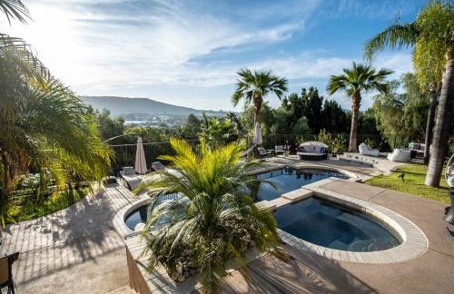 Buena Creek Vista Primary Subdivided Home with Views and Pool - Foto 14