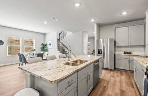 4Bed Luxury Getaway with Pool Table and Near Lake Lavon - Foto 33