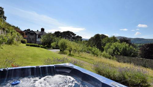 4 Bed in Tal y Cafn 50934 - Foto 1, Other