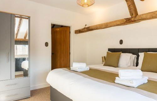 Gloucester-Beautiful 4 Bedroom Cottage-Sleeps 8-Free Parking-Fast Wi-Fi-Work or Leisure - Foto 5