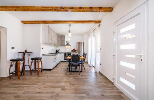 Apartman MISS Pridraga - Photo 17