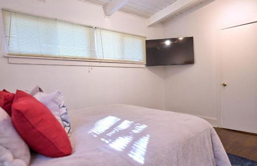 Bright & Comfy 5 star Location Large Deck Oasis - Foto 3