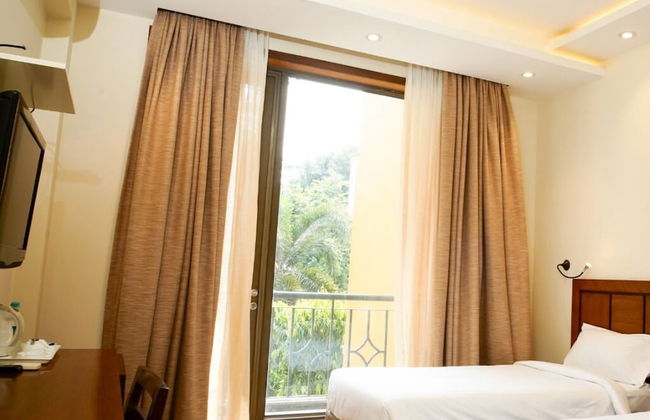 UDS Villa - Next to VFS, Walking to Connaught Place - Foto 1