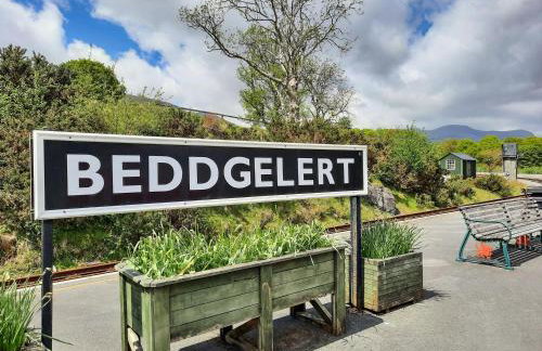 Cottage on the Green - Photo 33