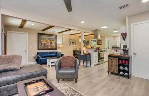 Grapevine Historic District ! New Remodel - Foto 3