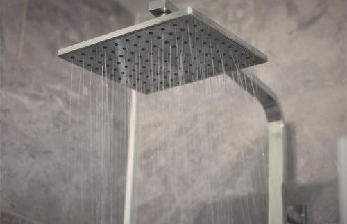 Stylish Loft Apartment by Property Promise - Foto 39