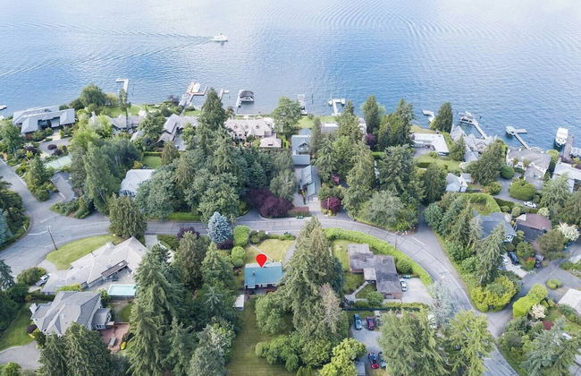 Private park in a cozy home next to I-90 huge yard - Foto 45